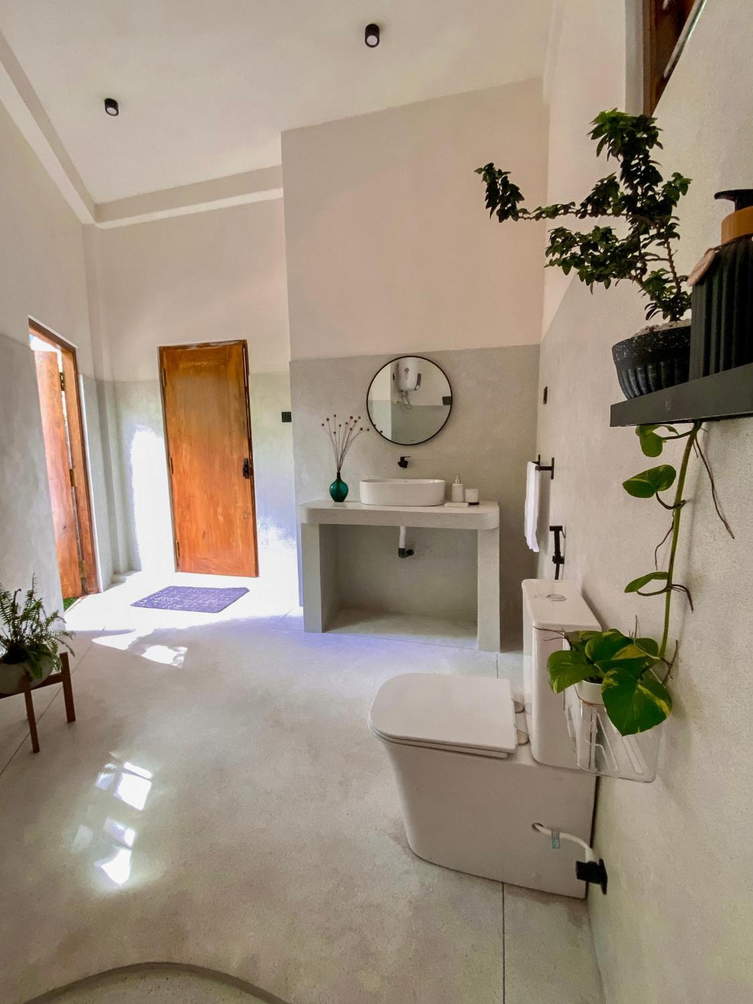 The Palm Private Cottages Midigama East Exterior foto